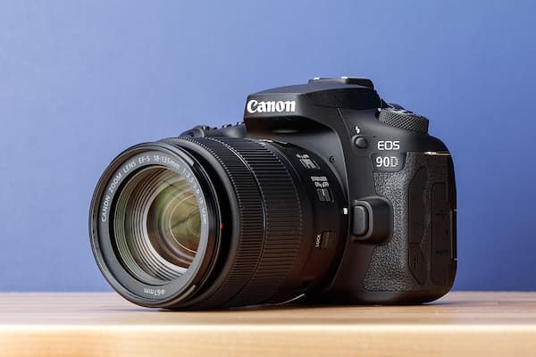 Canon EOS 90D